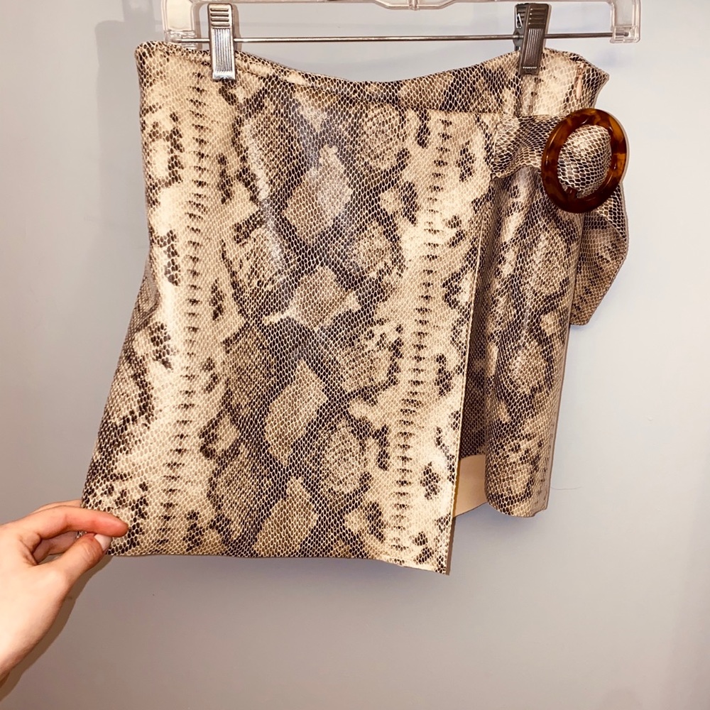 ZARA ANIMAL PRINT SKIRT/SKORT